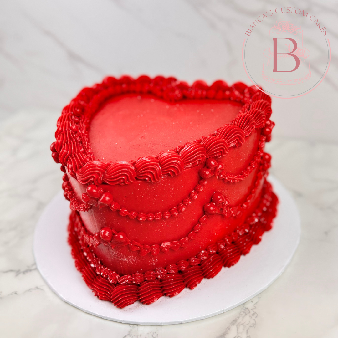 elegant single-tier cake in a buttercream finish